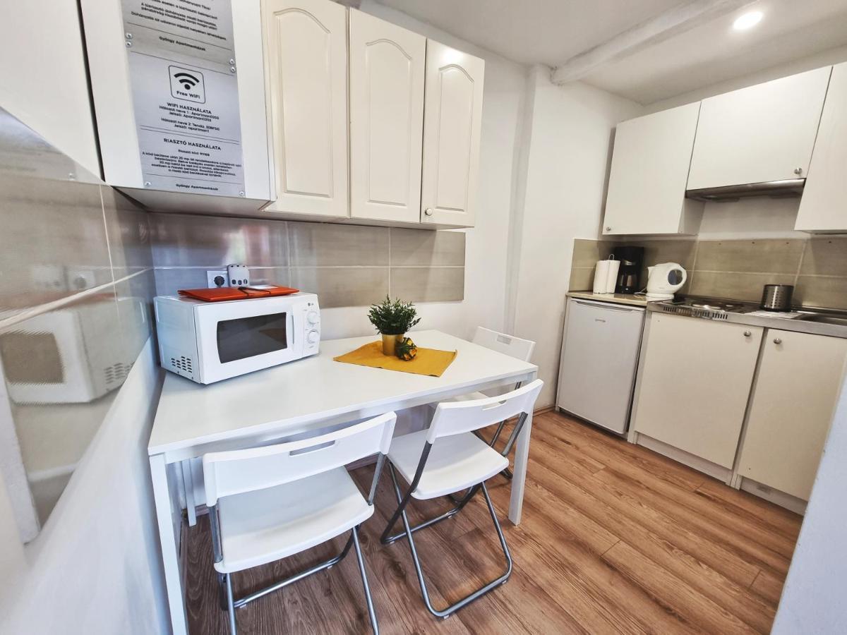 GyöngyösGyongy Apartmanhazakアパートメント エクステリア 写真